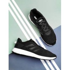 Men Black Solid Kyris 4.0 Running Shoes